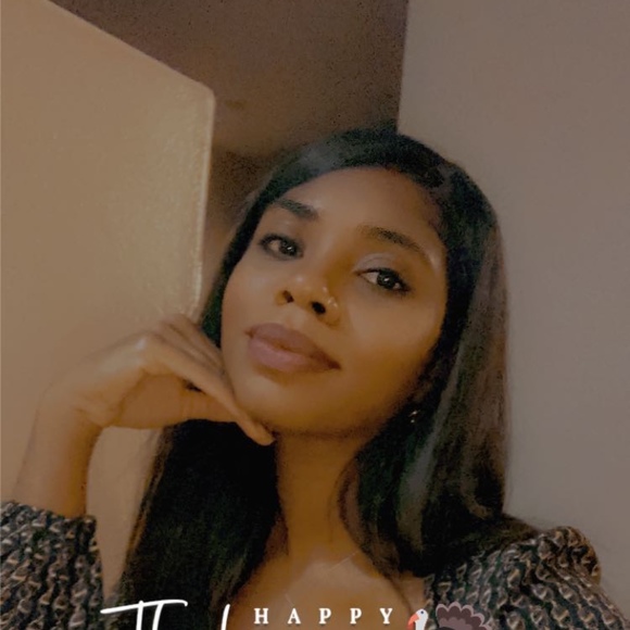 Meet your Posher, Ayesha - Picture 1 of 1